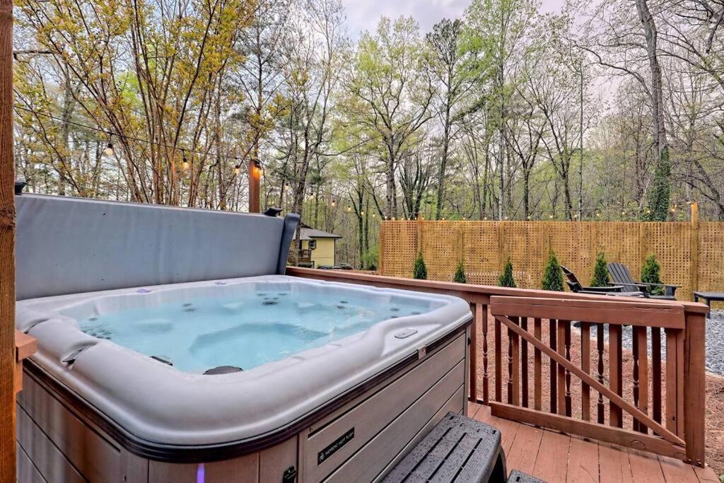 Near Downtown Helen - Hottub, Sauna, Game Room, Fire Pit Екстериор снимка