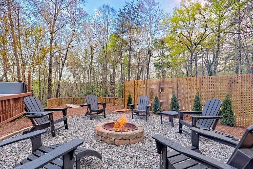 Near Downtown Helen - Hottub, Sauna, Game Room, Fire Pit Екстериор снимка